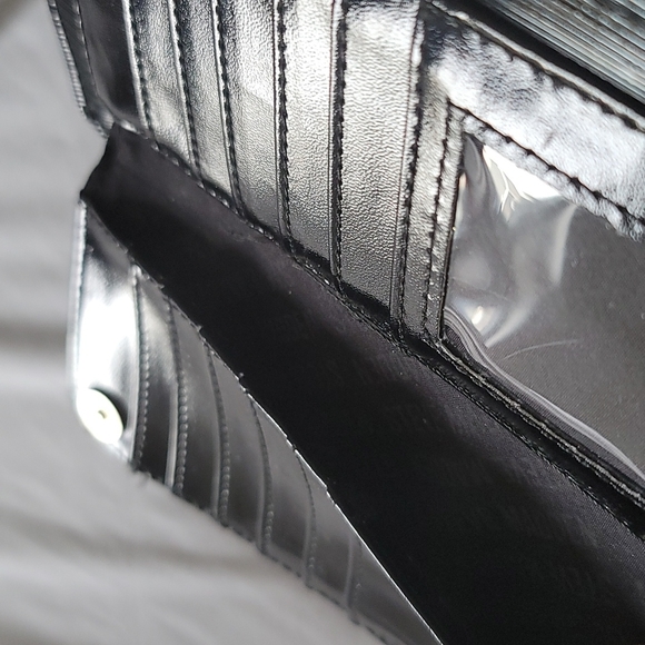 Steve Madden | Patent Wristlet Wallet - Picture 5 of 6